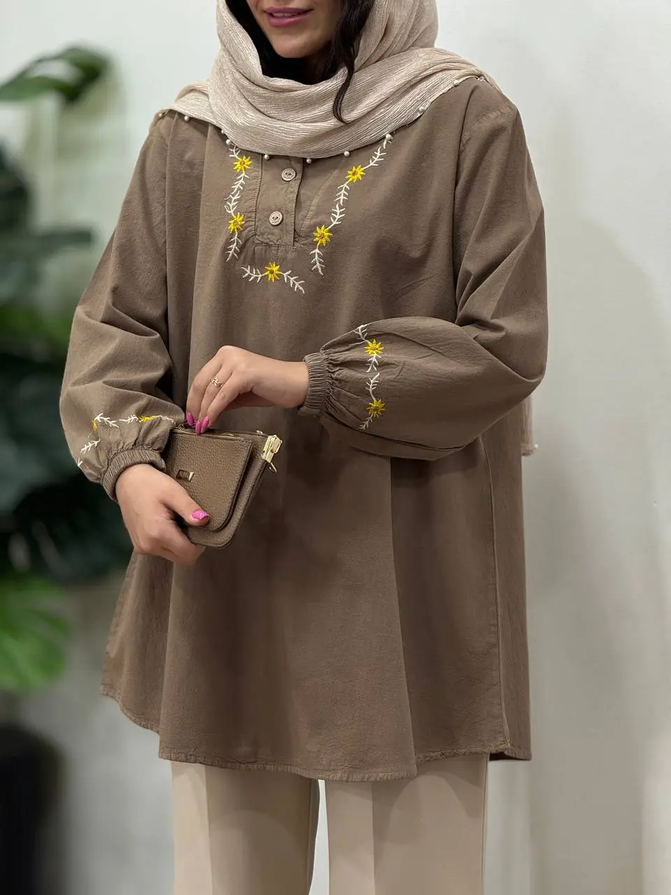 مانتو لینن سرنا